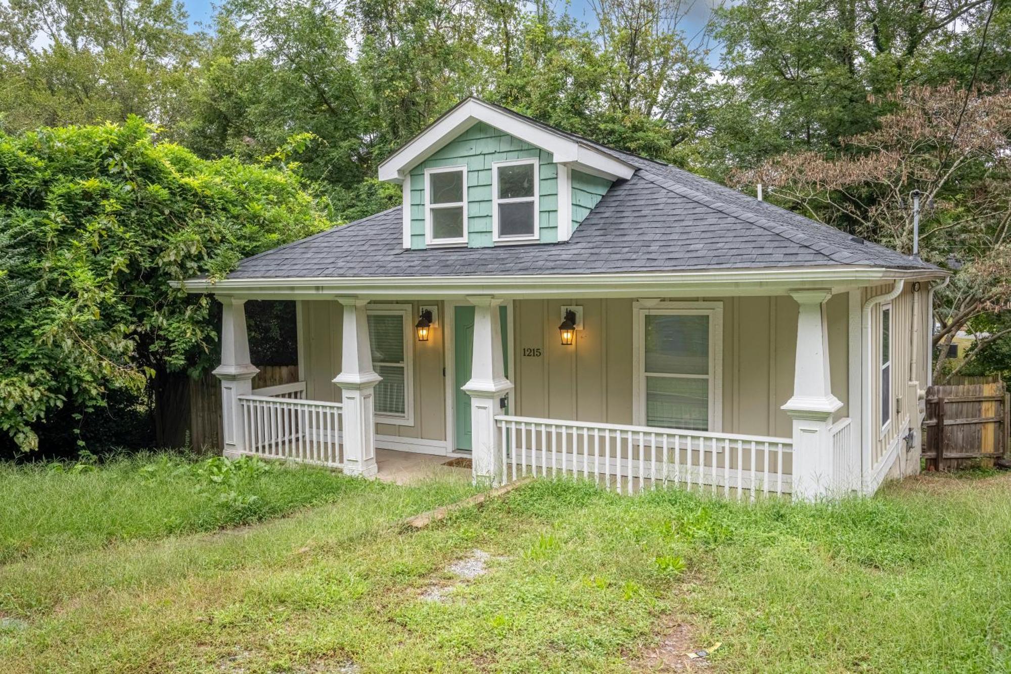 Charming 2Br Bungalow 4 Minutes To Duke University Durham Ngoại thất bức ảnh