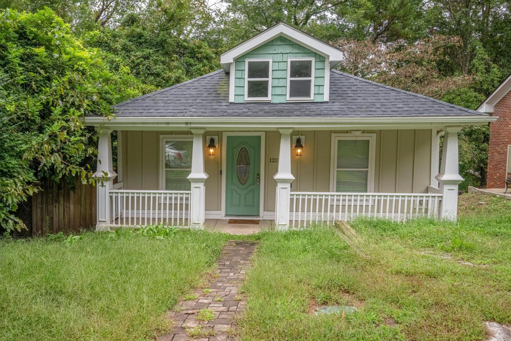 Charming 2Br Bungalow 4 Minutes To Duke University Durham Ngoại thất bức ảnh