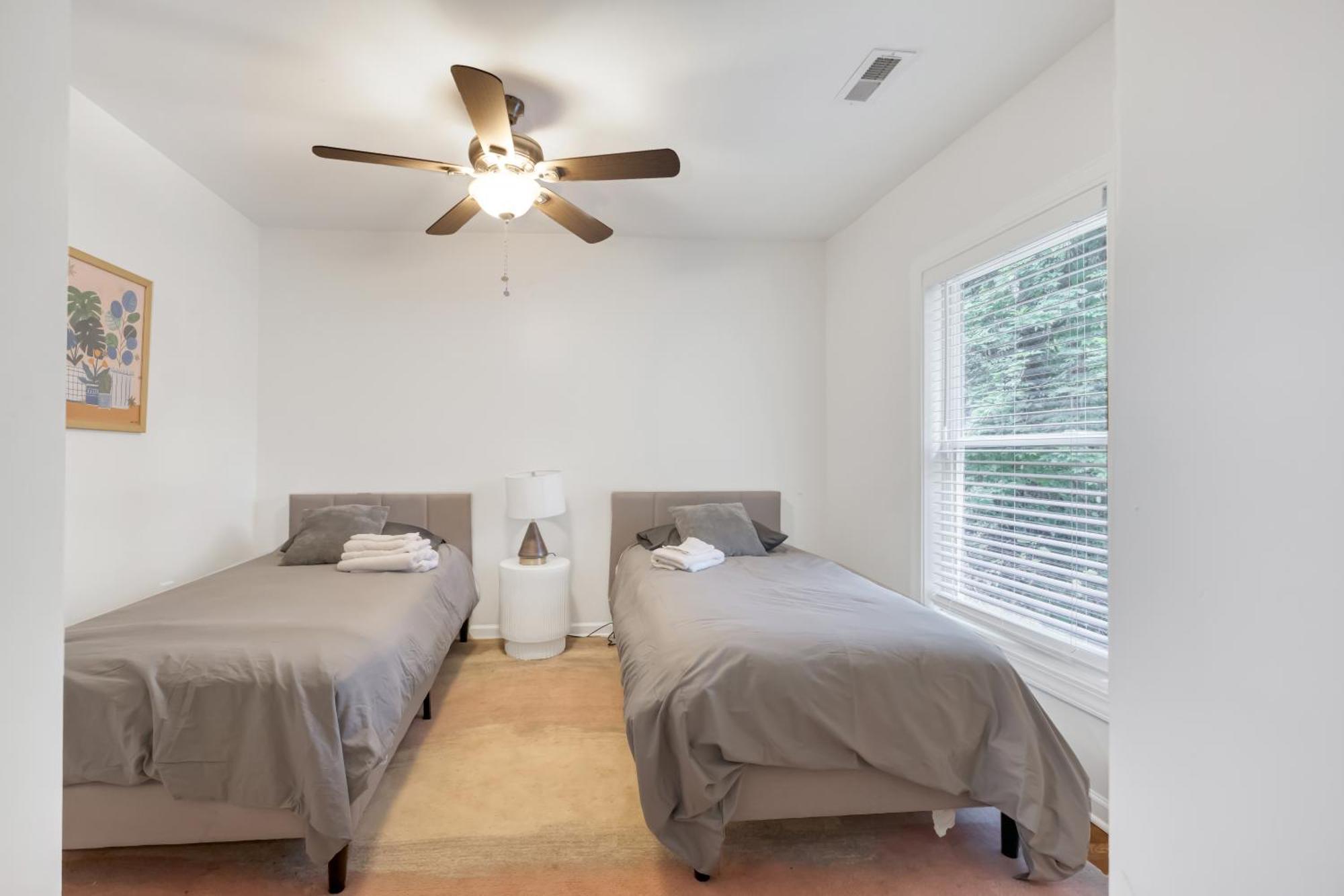 Charming 2Br Bungalow 4 Minutes To Duke University Durham Ngoại thất bức ảnh
